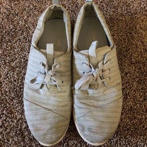 Tom’s Grey Sneakers Size 10